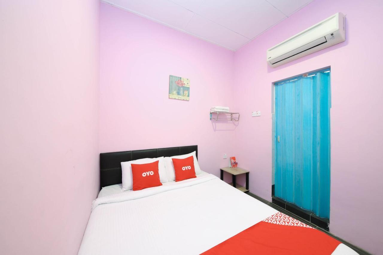 Oyo 1125 Ir Inn Hotel Skudai Exterior foto